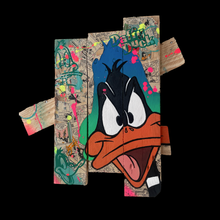 Cargar imagen en el visor de la galería, Contemporary pop art of Daffy Duck on pallet wood, featuring vibrant colors and mixed media techniques.