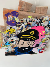 Carica l&#39;immagine nel visualizzatore di Gallery, Tableau Pop Art du Capitaine Haddock sur bois recyclé, combinant peinture acrylique et éléments de bande dessinée.