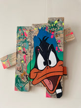 Cargar imagen en el visor de la galería, Contemporary pop art tableau featuring Daffy Duck on wooden palette boards with vibrant acrylic paint.