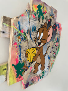 Tableau Pop Art avec Jerry, la souris de Tom et Jerry, tenant un morceau de fromage sur planches en bois.