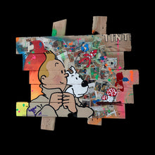 Laden Sie das Bild in den Galerie-Viewer, Tableau pop art Tintin et Milou sur bois recyclé, vibrant hommage à l&#39;aventure et à l&#39;amitié.